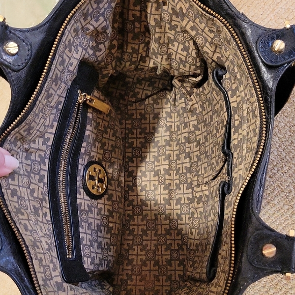 Tory Burch Bombe Black Leather Tote Bag - Picture 9 of 9